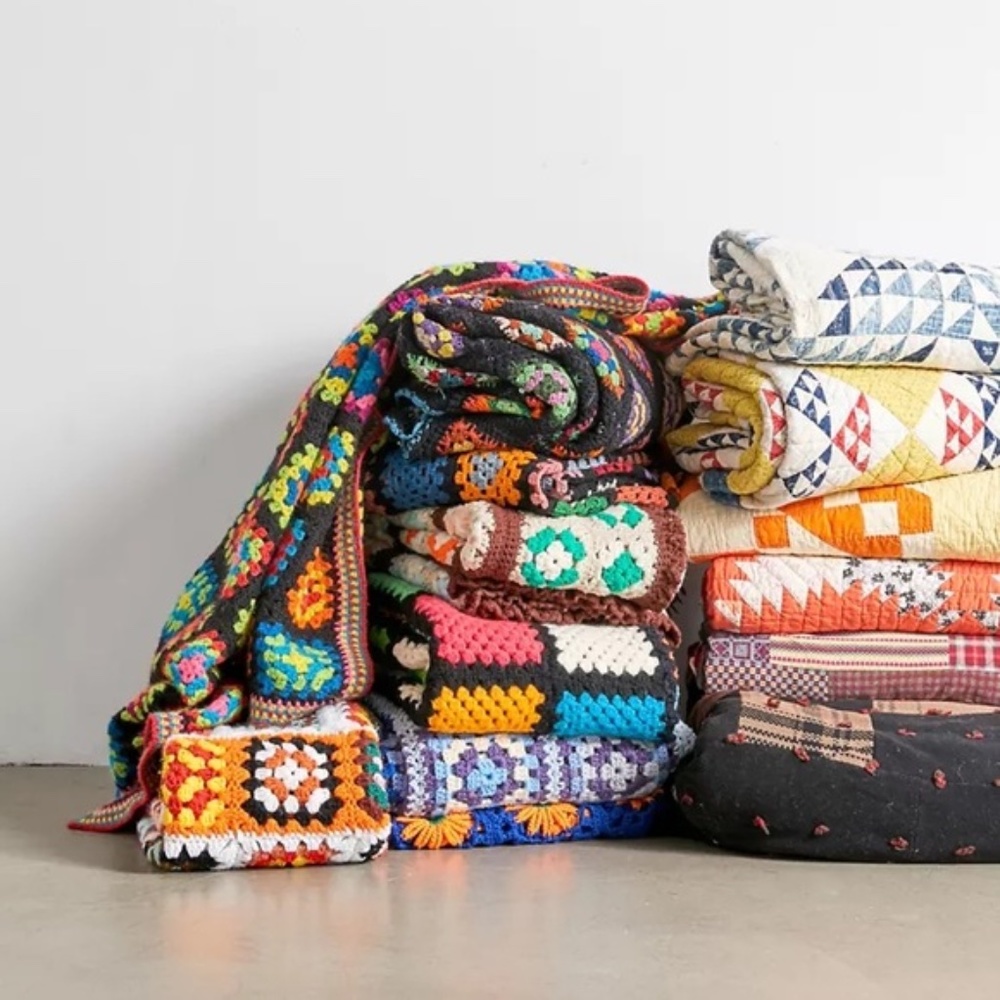 VINTAGE GRANNY SQUARE KNIT AFGHAN THROW BLANKET - Picture 2 of 10